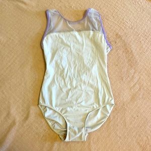 Élevé white with mesh and lavender trim